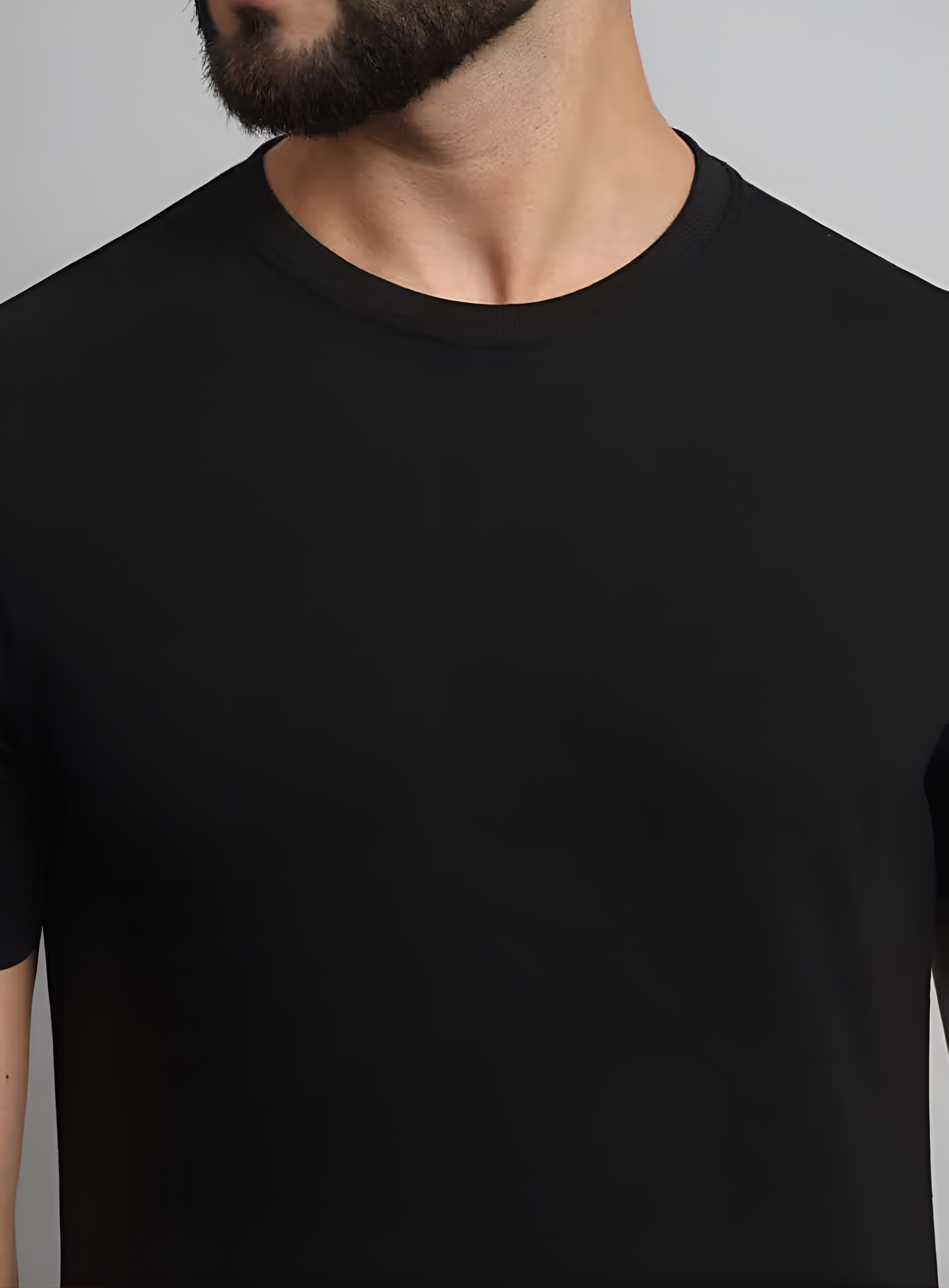 Men’s Classic Black Slim Fit T-Shirt – Essential Everyday Wear
