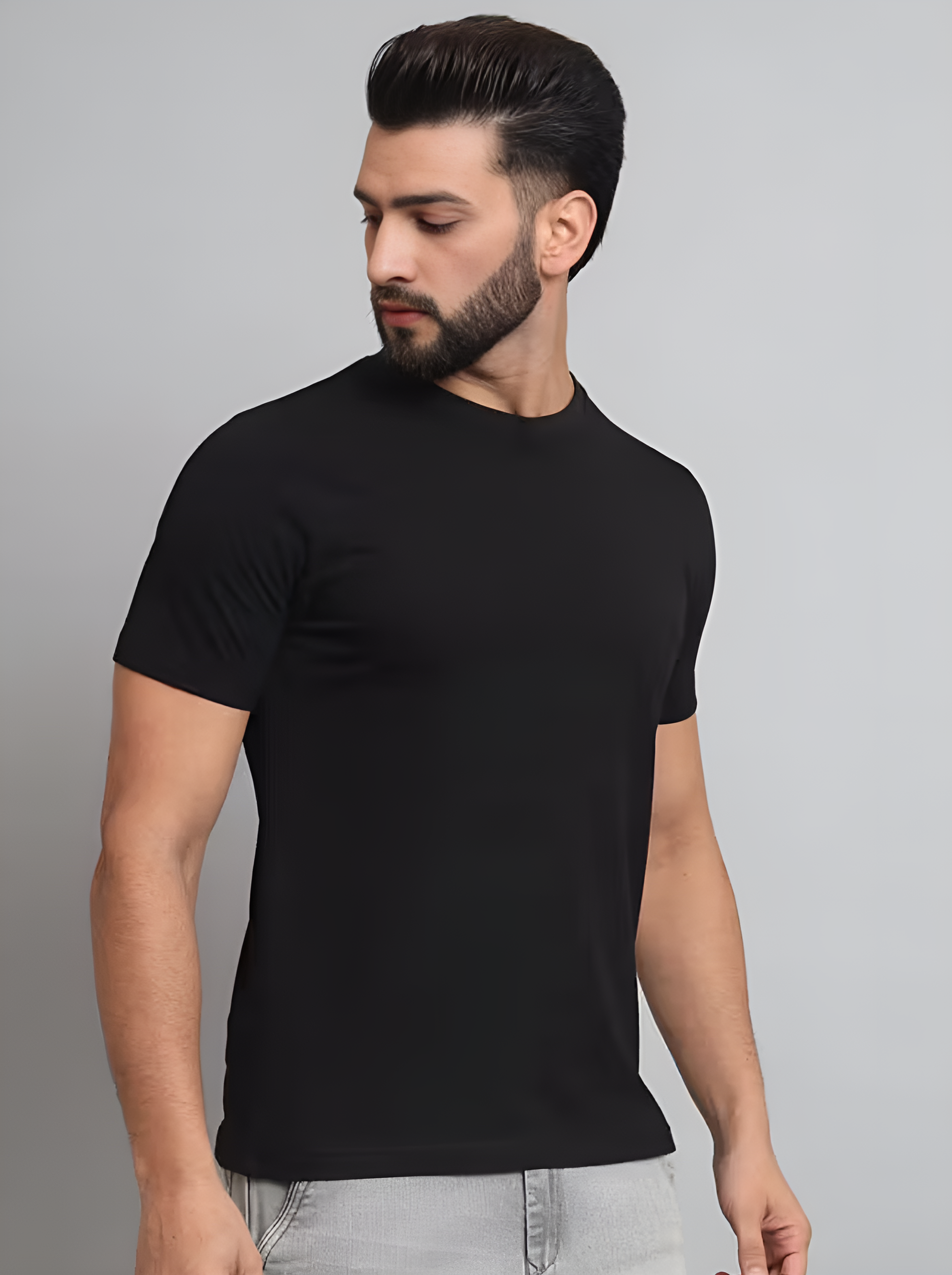 Men’s Classic Black Slim Fit T-Shirt – Essential Everyday Wear
