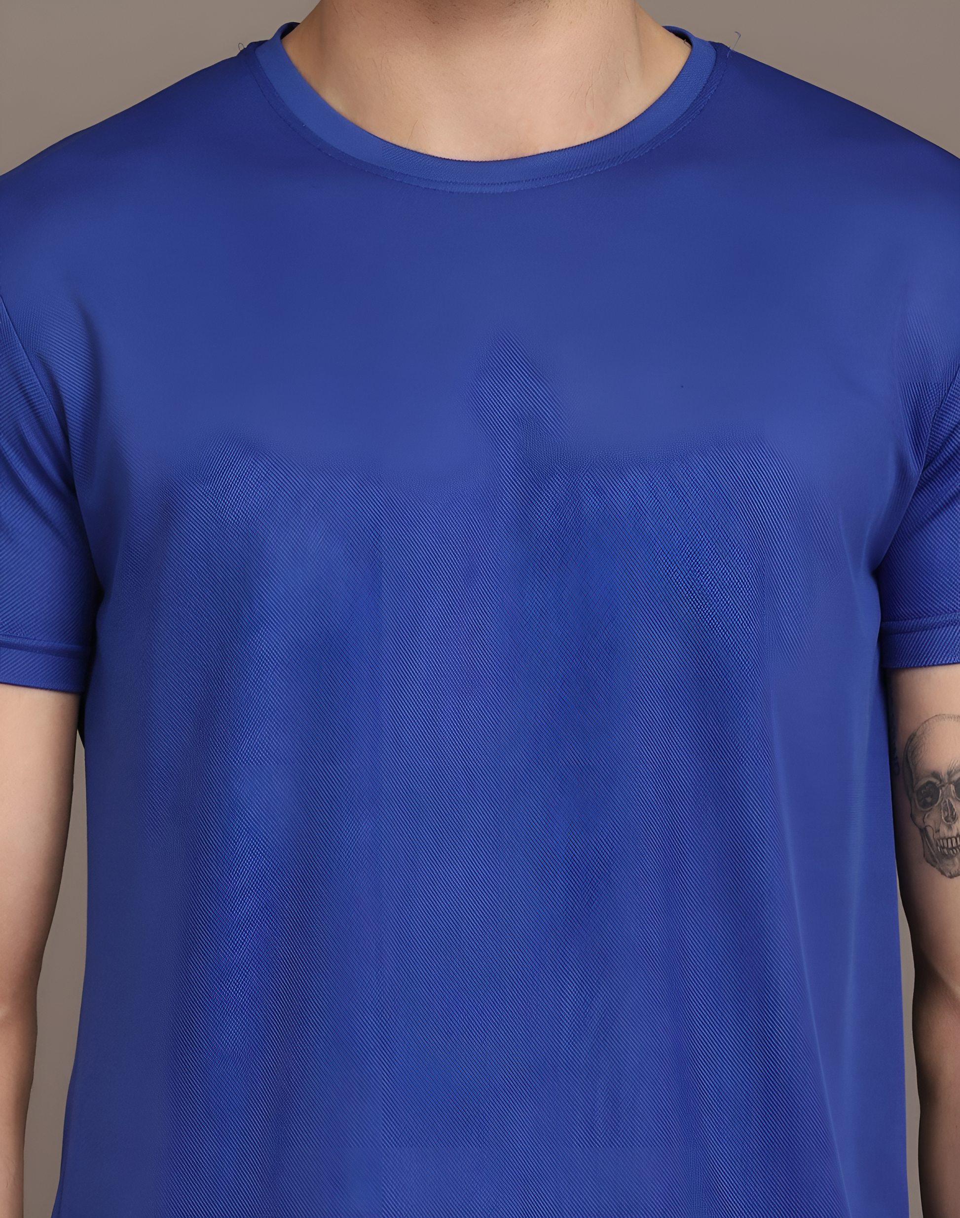Men’s Solid Royal Blue Crew Neck T-Shirt – Slim Fit